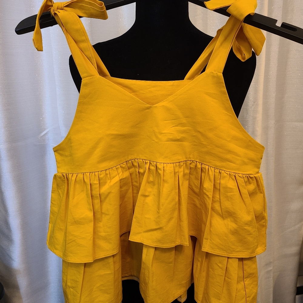 Mustard color summer top NWOT